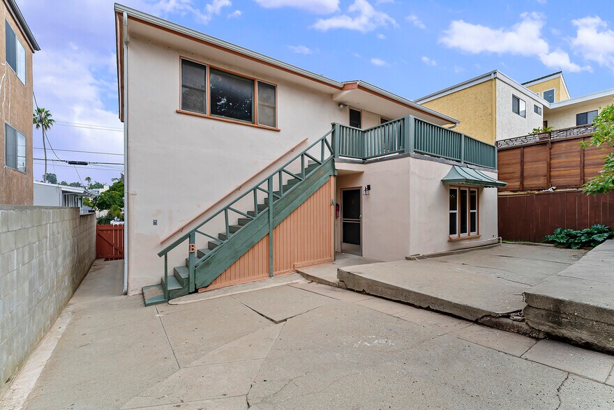 More Photos Of 2511 4th St, Santa Monica Multifamily For Sale
