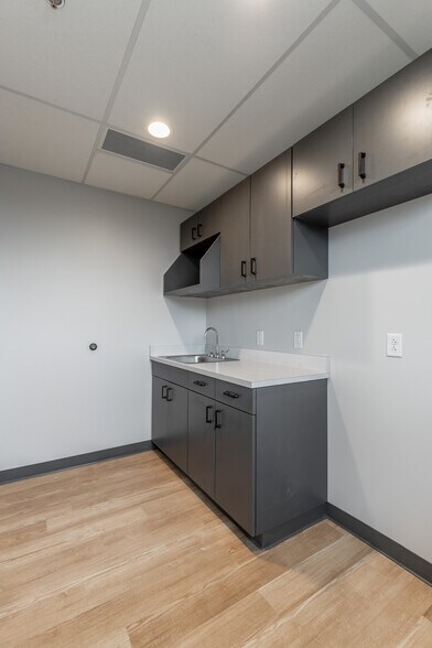 More Photos Of 929 Spring Creek Rd, Chattanooga Medical For Lease