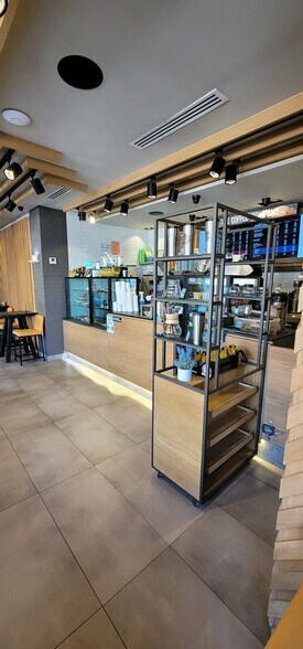 More Photos Of 3602 30th Ave, Astoria Restaurant For Lease