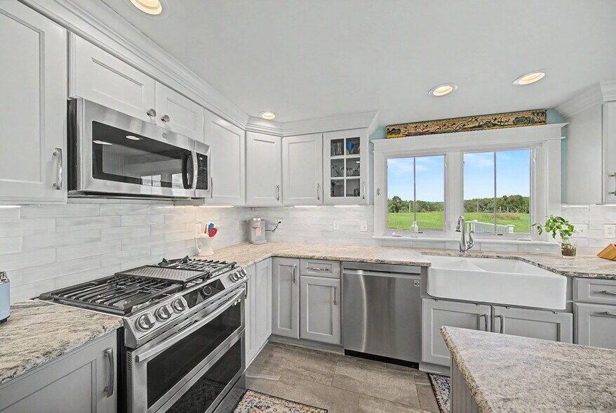 More Photos Of 21 Frontage Rd, Blairstown Specialty For Sale