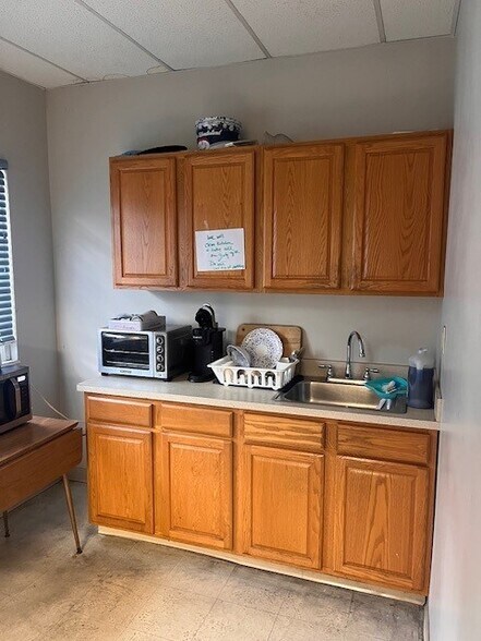 More Photos Of 19200 Cranwood Pky, Warrensville Heights Warehouse For Lease