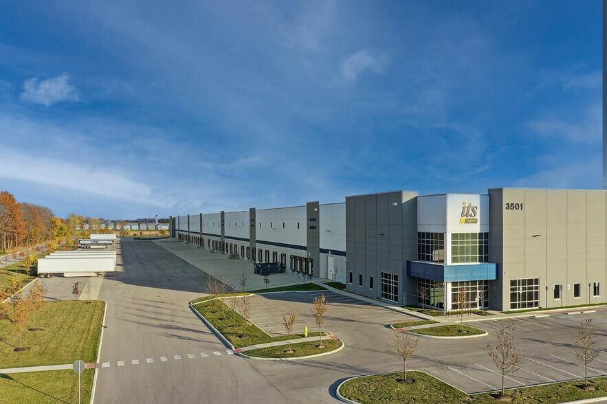 More Photos Of CR 500 E & Albert S White Dr, Whitestown Industrial For Sale