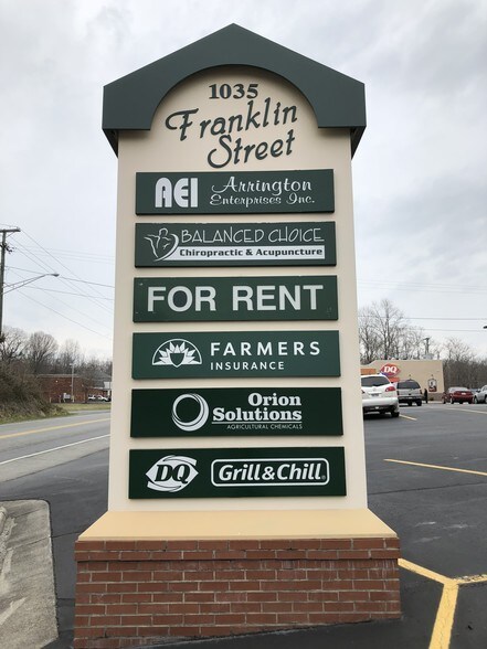 More Photos Of 1035 Franklin St, Rocky Mount Storefront Retail Office For Lease