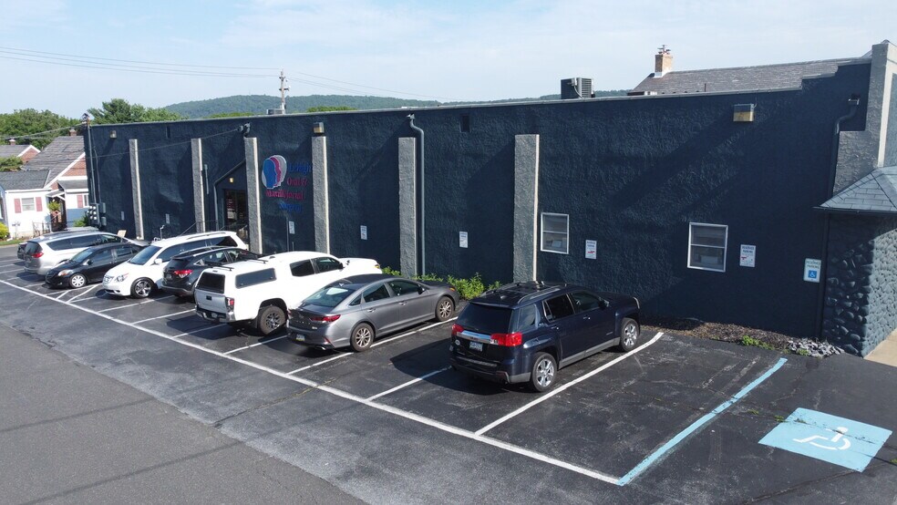 More Photos Of 800 Main St, Hellertown Office For Lease