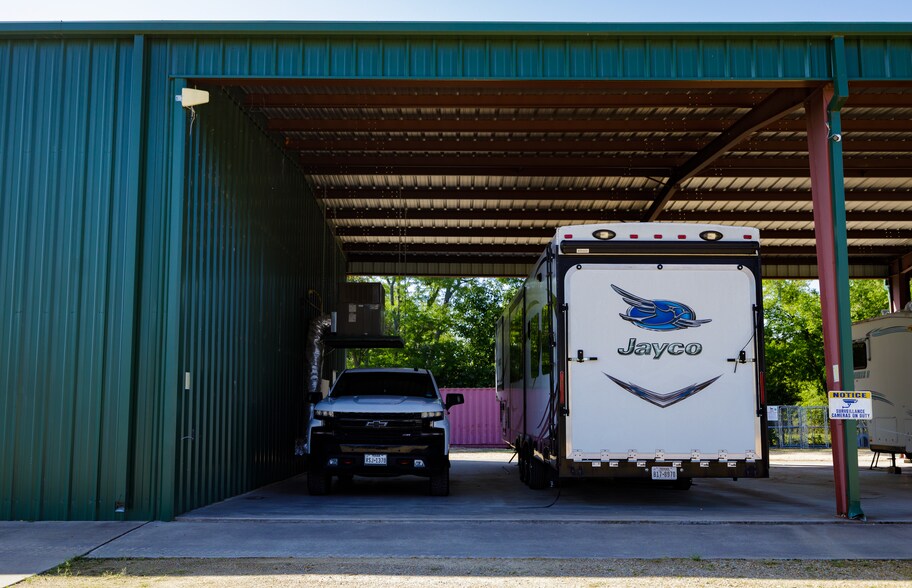 More Photos Of 120 County Road 42000, Paris Trailer Camper Park For Sale