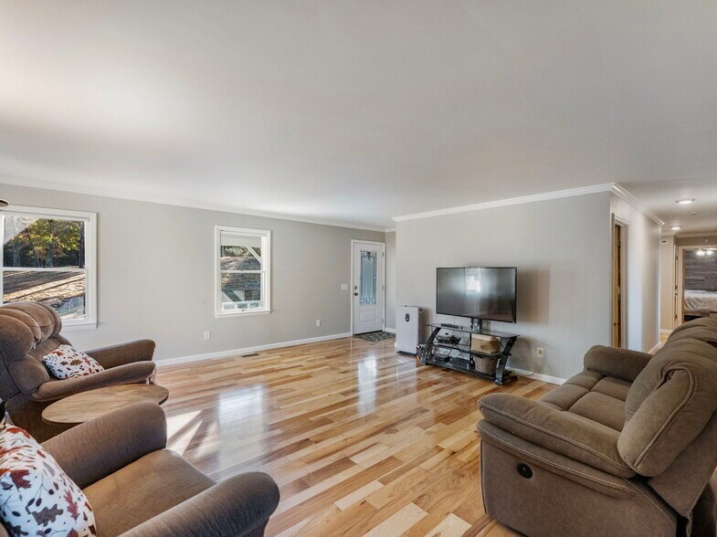 More Photos Of 849 Blacksnake Rd, Mount Airy Light Distribution For Sale