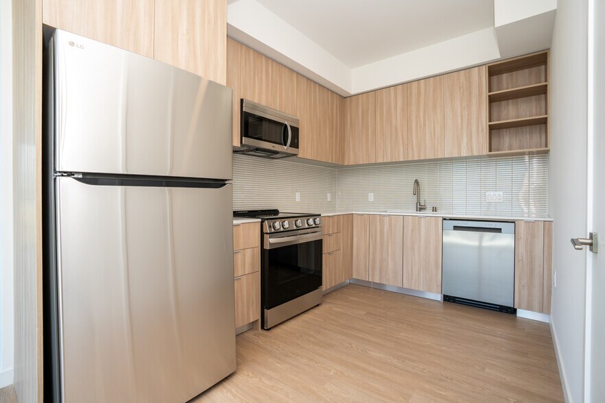 More Photos Of 1915 Park Avenue, Los Angeles Apartments For Sale