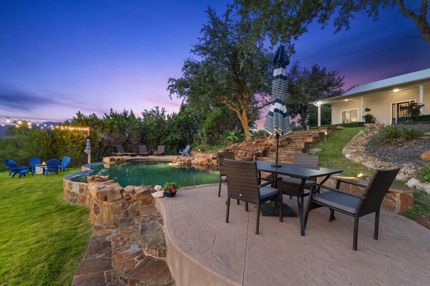 More Photos Of 4607 R O Dr, Spicewood Lodge Meeting Hall For Sale