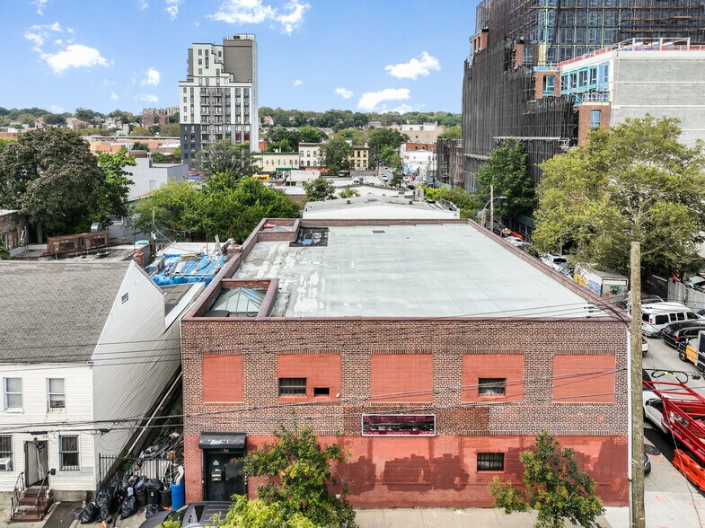 More Photos Of 555 Liberty Ave, Brooklyn Warehouse For Sale