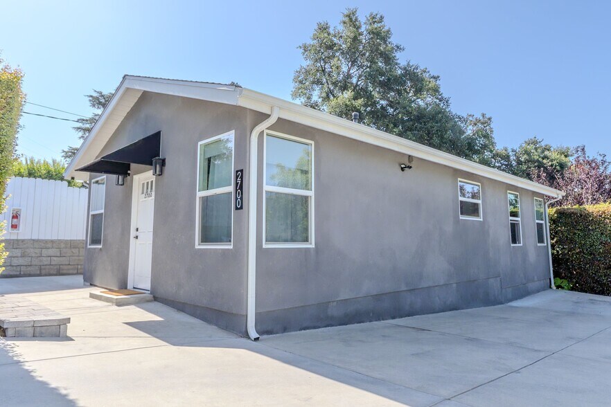 More Photos Of 2700 Prospect Ave, La Crescenta Apartments For Sale