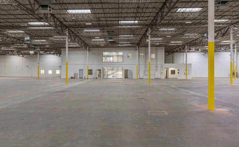 More Photos Of 1305 Henry Brennan Dr, El Paso Distribution For Lease