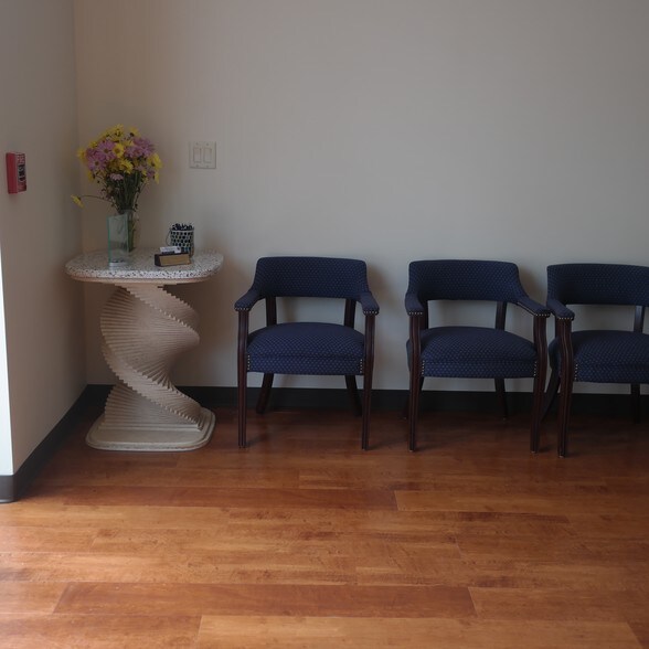 More Photos Of 675 Broadway, Massapequa Office For Lease