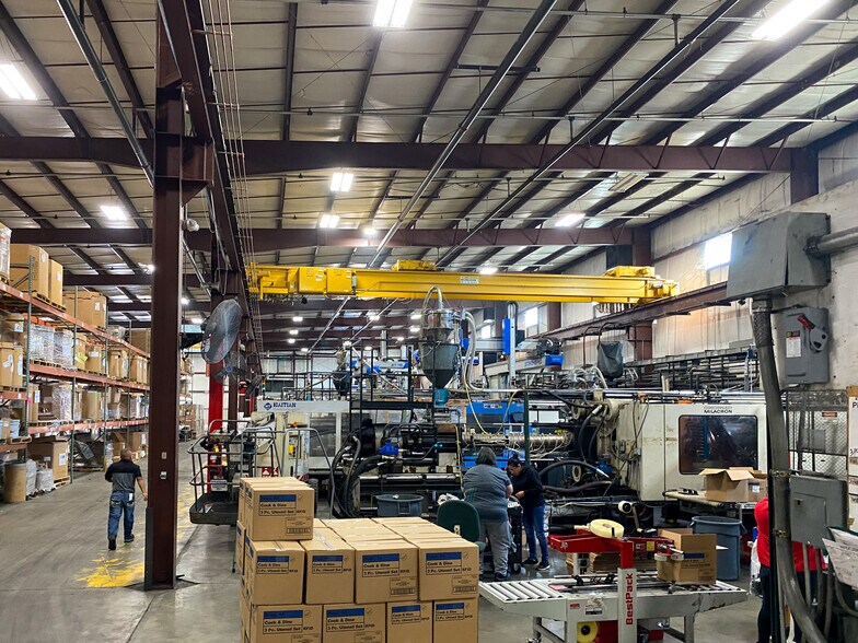 More Photos Of 101 Juneau & 301 2nd St, Elroy Industrial For Sale