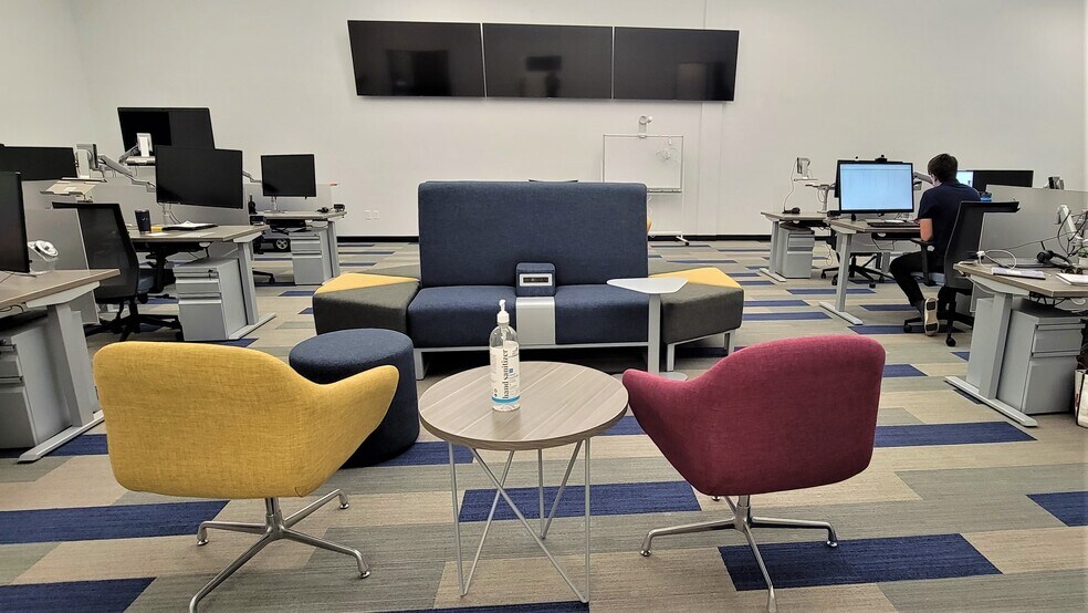 More Photos Of 2065 S Cooper Rd, Chandler Light Distribution For Lease