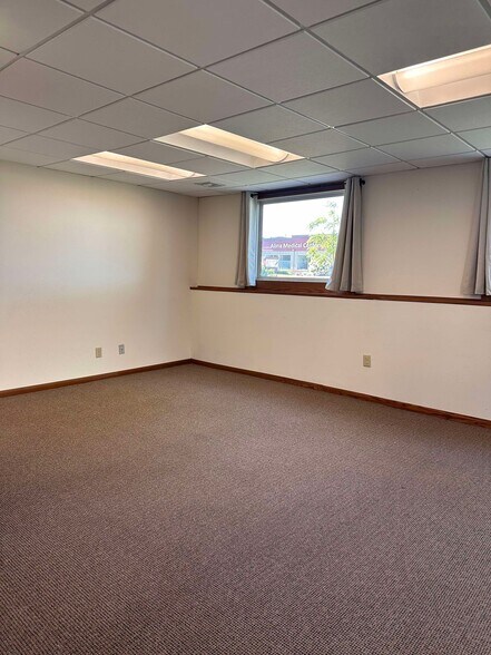 More Photos Of 6314 Odana Rd, Madison Office For Lease