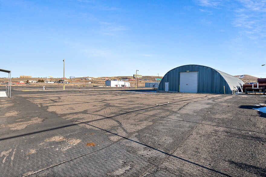 More Photos Of 71 Allegiance Cir, Evanston Warehouse For Sale