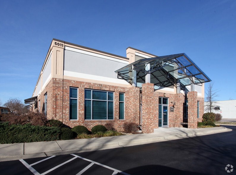 More Photos Of 5011 Departure Dr, Raleigh Showroom For Sale