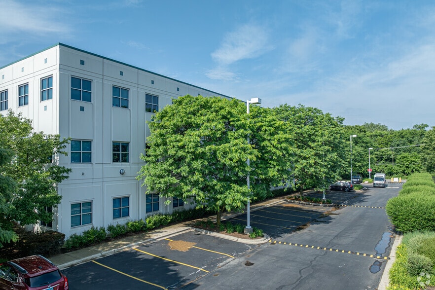 More Photos Of 8741 S Greenwood Ave, Chicago Unknown For Lease