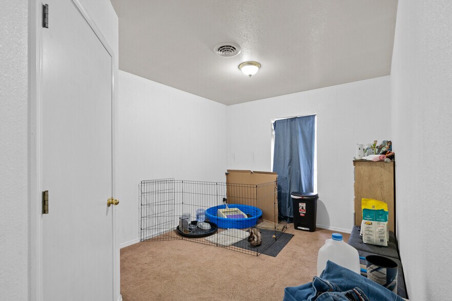 More Photos Of 140 S Chase St, Heppner Apartments For Sale