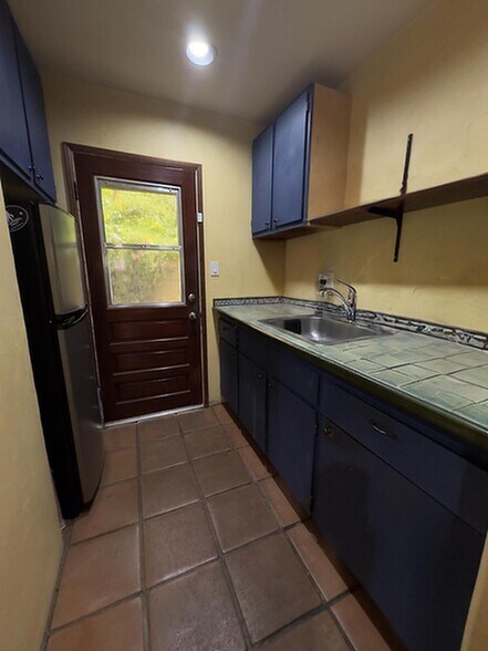 More Photos Of 11420 Ventura Blvd, Studio City Office Residential For Sale