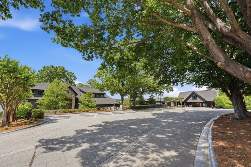 More Photos Of 9715 Nine Eagles Ln, Charlotte Specialty For Sale