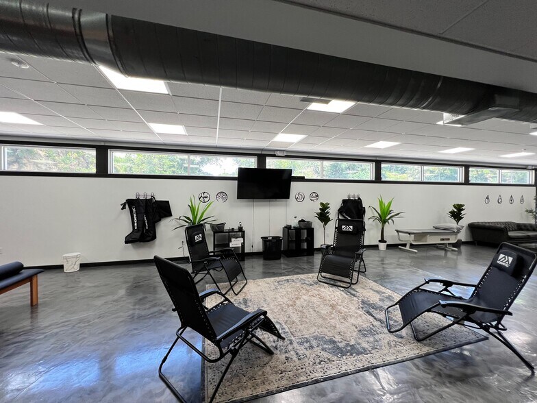 More Photos Of 2910 McKelvey Rd, Pittsburgh Health Club For Lease