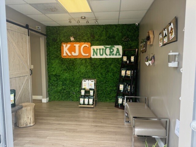 More Photos Of 12601 NW 115th Ave, Medley Warehouse For Lease