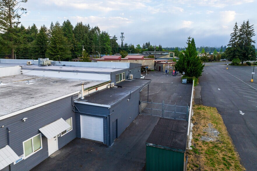 More Photos Of 1202 Black Lake Blvd SW, Olympia General Retail For Lease