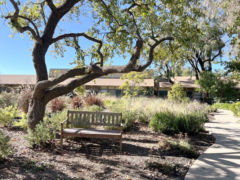 More Photos Of 2021 Sperry Ave, Ventura Office For Lease