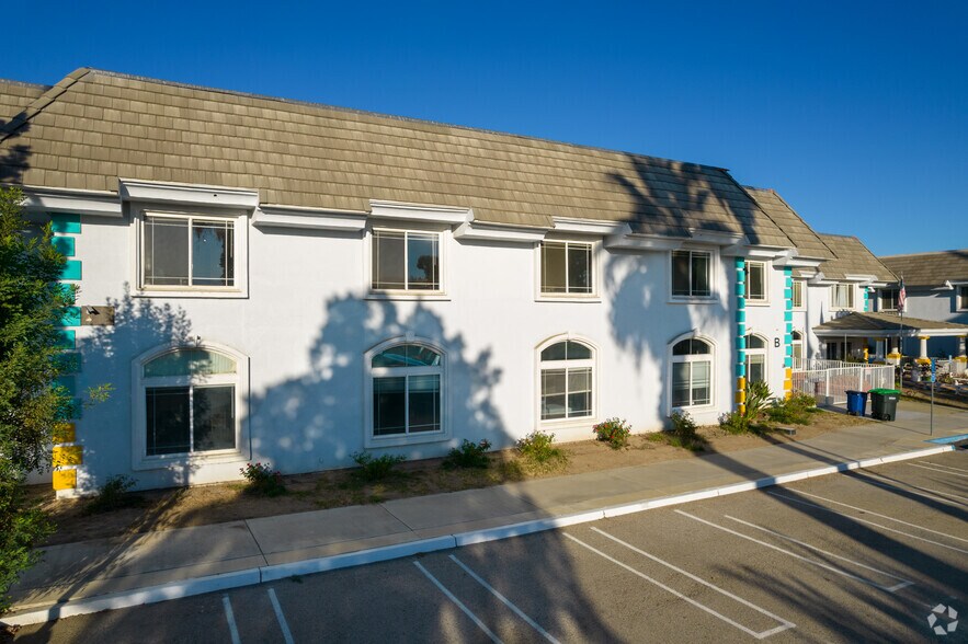 More Photos Of 2789 Rafferty Rd, Hemet Assisted Living For Sale