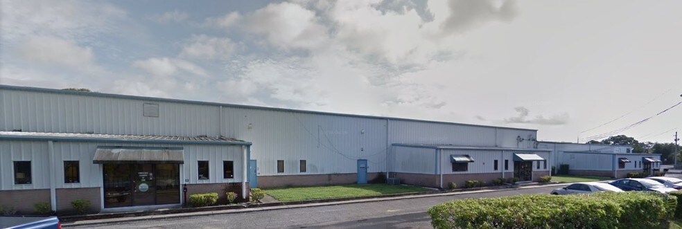 More Photos Of 4902 S 16th Ave, Tampa Warehouse For Lease