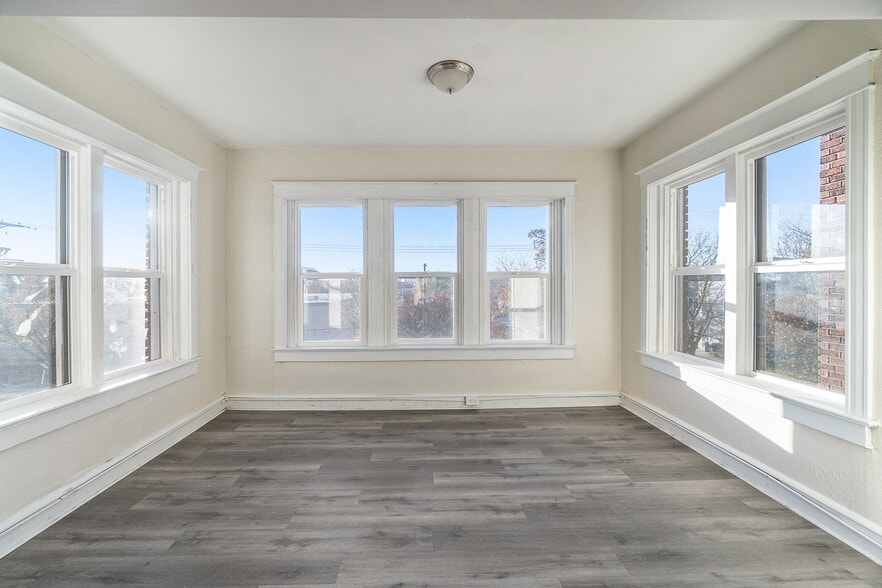 More Photos Of 4121-4123 Walnut St, Kansas City Apartments For Sale