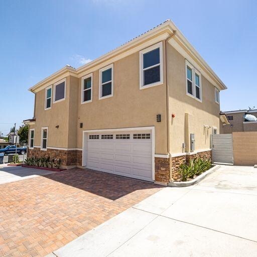 More Photos Of 7792 Liberty Dr, Huntington Beach Apartments For Sale