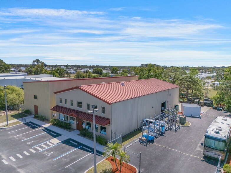 More Photos Of 1500 Desoto Rd, Sarasota Warehouse For Sale