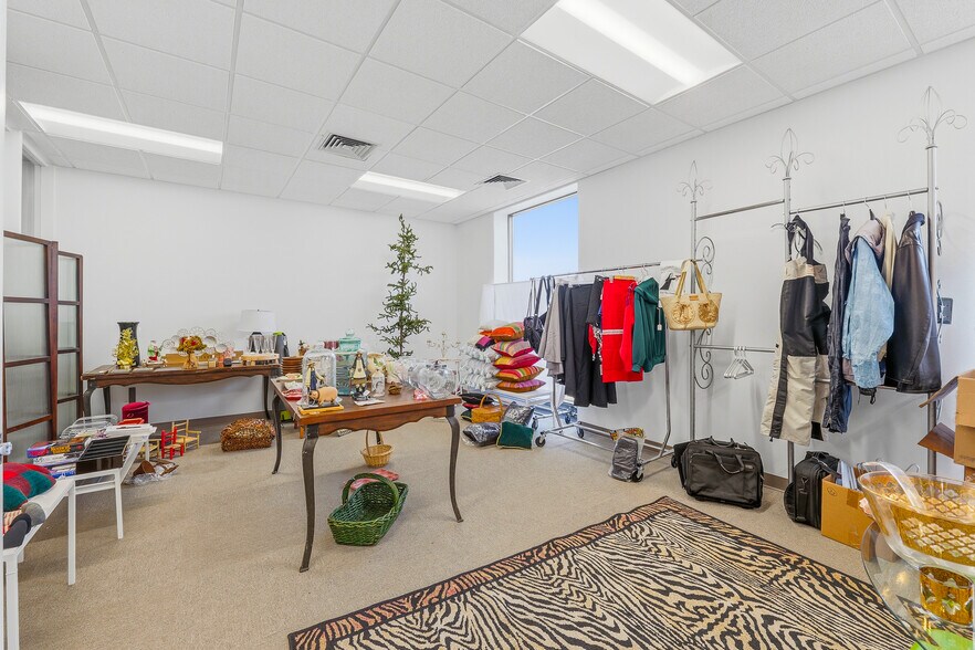 More Photos Of 125 Watson St, Ripon General Retail For Sale