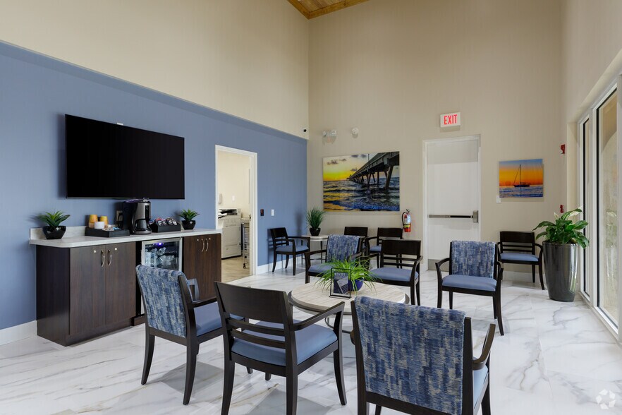 More Photos Of 770 SE Indian St, Stuart Office For Lease