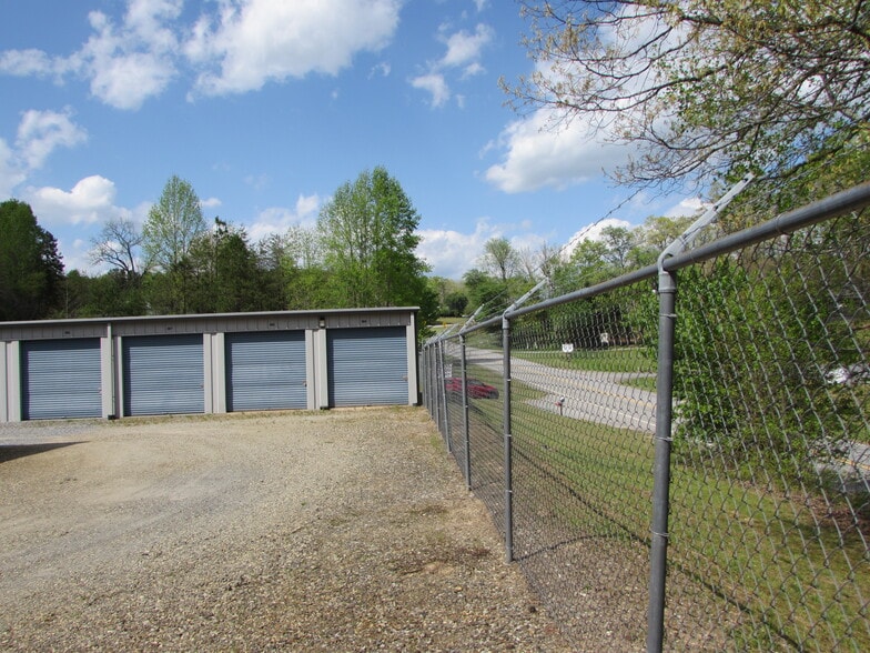 More Photos Of 323 GA-325, Blairsville Self Storage For Sale