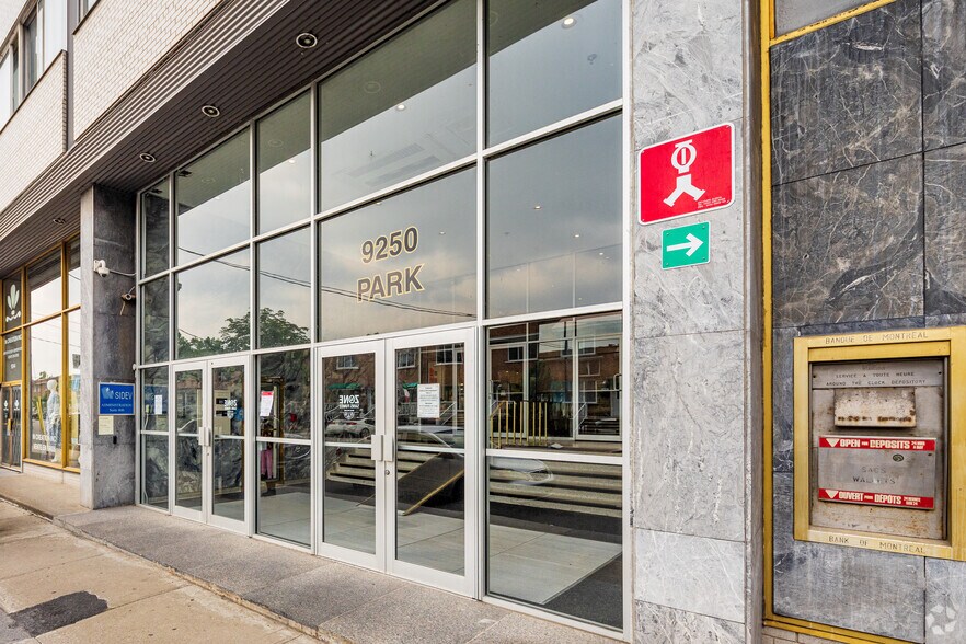 More Photos Of 9250 Av Du Parc, Montréal Office For Sale