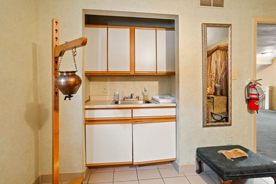 More Photos Of 1852 Chews Landing Rd, Blackwood Freestanding For Sale