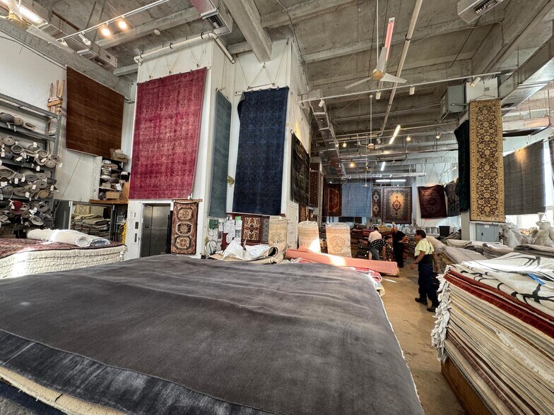 More Photos Of 2801 Biscayne Blvd, Miami Freestanding For Lease