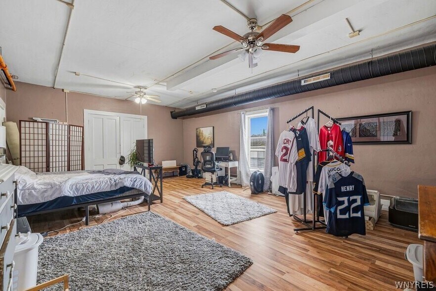 More Photos Of 259 Young St, Wilson Storefront Retail Residential For Sale