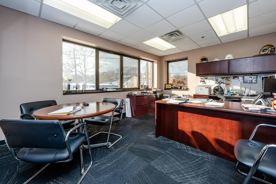 More Photos Of 521 Langley Ave, Saint Joseph Industrial For Sale