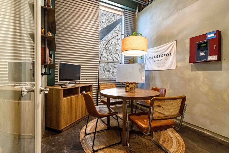 More Photos Of 6940 Burnett St, Sebastopol Office For Sale