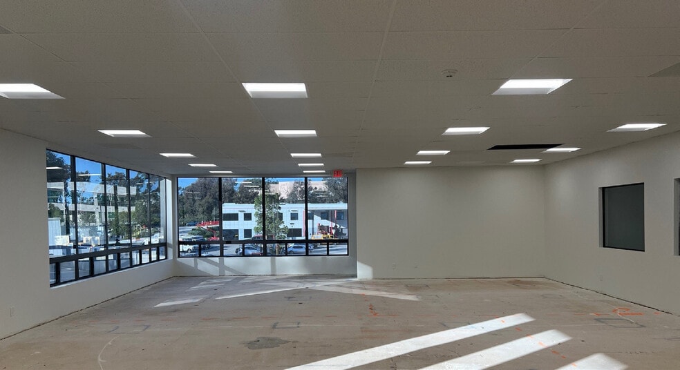 More Photos Of 9770 Candida St, San Diego Warehouse For Lease