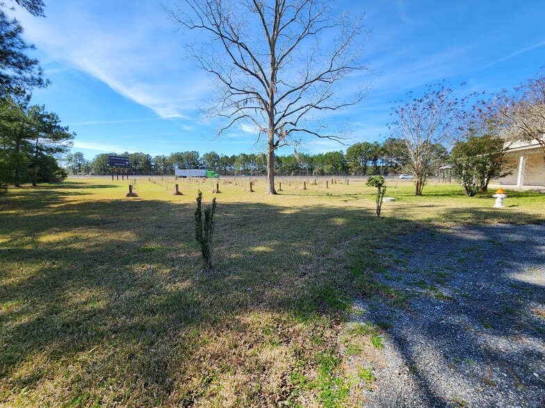 More Photos Of 7495 Union Rd, Hahira Restaurant For Sale