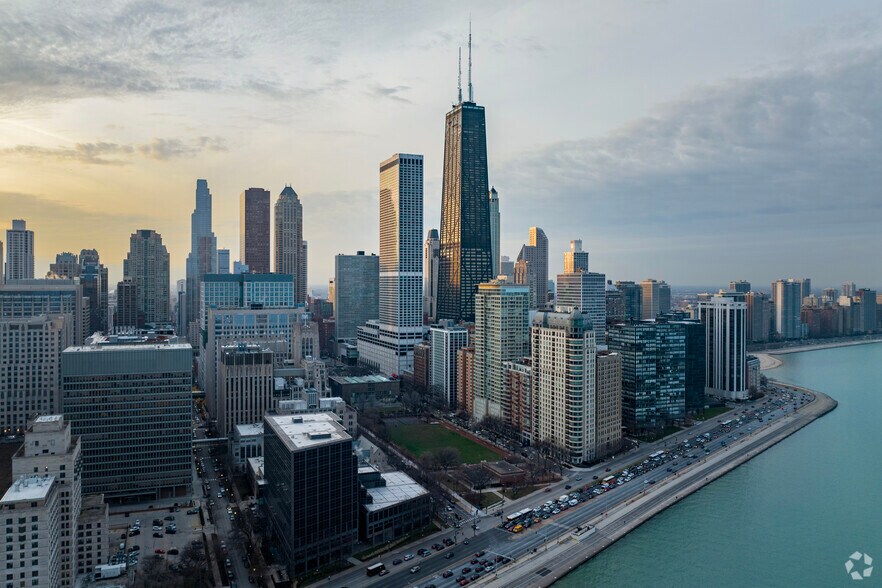 More Photos Of 845 N Michigan Ave, Chicago General Retail For Lease