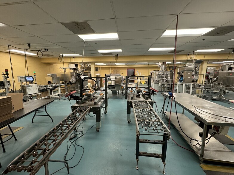 More Photos Of 45 Finnell Dr, Weymouth Manufacturing For Lease