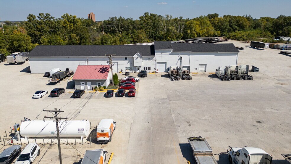 More Photos Of 1781 E Risser St, Kankakee Warehouse For Sale