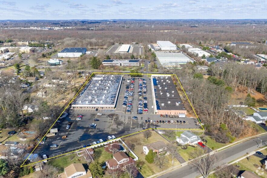 More Photos Of 3525 Quakerbridge Rd, Hamilton Office For Sale