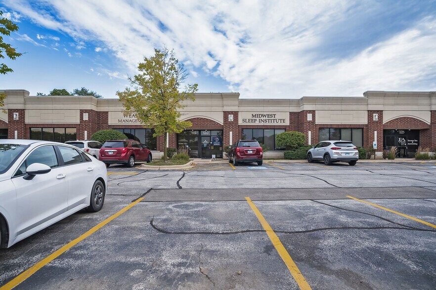 More Photos Of 731 S Route 21, Gurnee Office For Sale